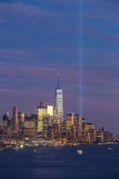 Skyline der Innenstadt von Manhattan bei Sonnenuntergang foto