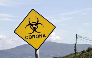 lockdown - coronavirus, covid-19 warnzeichen foto