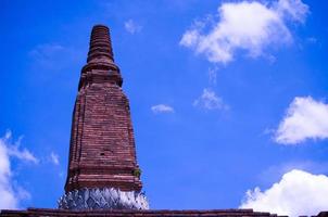 Die Spitze der Pagode besteht aus alten Ziegeln. foto