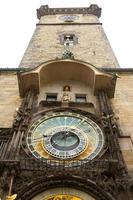 altes rathaus und astronomische uhr, prag, tschechische republik foto