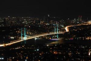 Bosporusbrücke in Istanbul foto