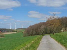 Wandern in den deutschen Baumbergen foto