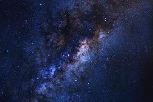 Nahaufnahme der Milchstraße mit Sternen und Weltraumstaub im Universum foto