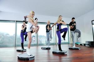 Fitness-Gruppentraining foto