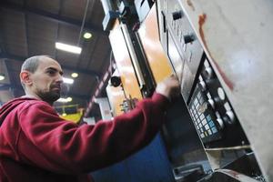 Industriearbeiter Menschen in der Fabrik foto