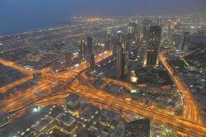 blick auf die skyline von dubai foto