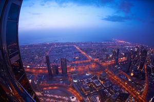 dubai-nachtskyline foto