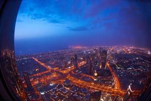 dubai-nachtskyline foto