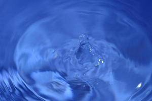 abstrakte Formen des Wassers. Bild für einen Hintergrund aus Wasser. foto