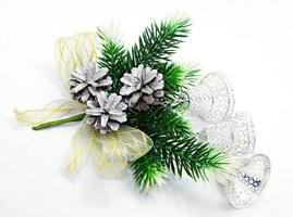 dekorative silberne glocken für weihnachten und neujahr foto