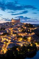 Toledo in der Abenddämmerung Spanien foto