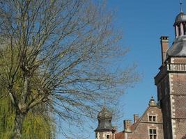 raesfeld, deutschland, 2020 - das schloss raesfeld in deutschland foto