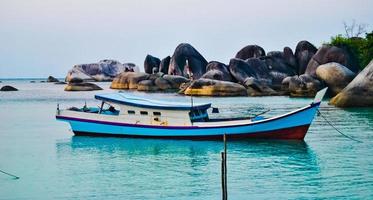 die schönheit von tanjung tinggi beach, laskar pelangi, belitung, indonesien foto