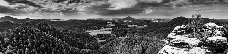 die landschaft der tschechischen schweiz foto