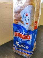 Playa del Carmen Quintana Roo Mexiko 2021 Bimbo Toast Weißbrotverpackungspaket in Mexiko. foto