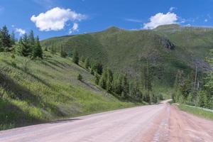 Ein malerischer Aussichtspunkt an der North Fork Road im Glacier National Park, Montana. foto