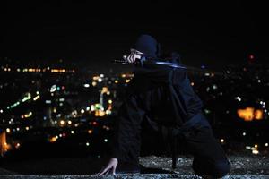 Ninja in der Nacht foto