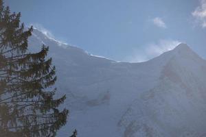 Blick auf die Berglandschaft foto