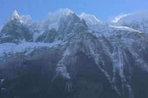 Blick auf die Berglandschaft foto