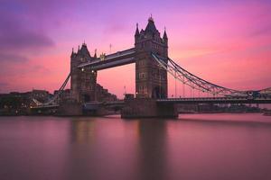 Turmbrücke Sonnenuntergang foto