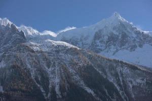 Blick auf die Berglandschaft foto