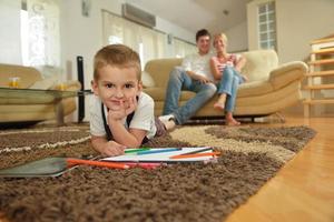 Familie zu Hause foto