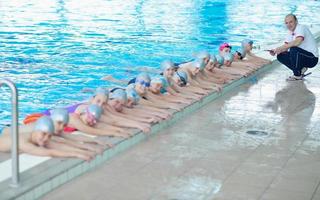 Gruppe von Schwimmern foto