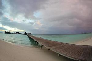 Blick auf den tropischen Strand foto