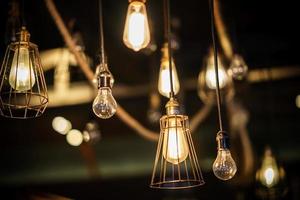 dekorative antike Glühlampen im Edison-Stil. foto