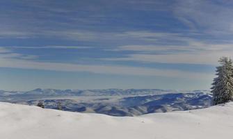 Blick auf die Winterlandschaft foto