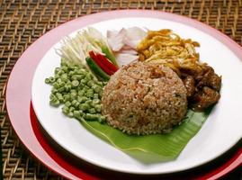 thailändisches essen kao klook kapi foto