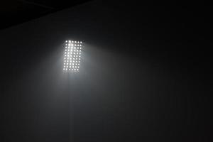 Blick auf die Lichter des Stadions foto