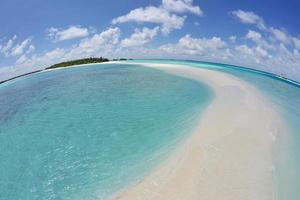 Blick auf den tropischen Strand foto