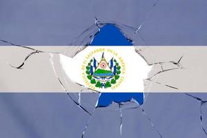 3D-Flagge von El Salvador auf Glas foto