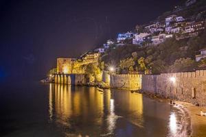 alanya 2022 antalya stadt mit meer und burg foto