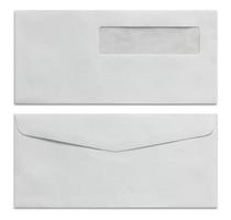 weißer Umschlag lokalisiert auf weißem Hintergrund foto