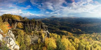 Sandsteinfelsenpanorama foto