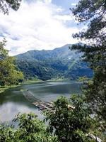 Der Menjer-See ist eines der Seetourismusziele in Dieng foto