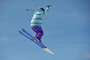 Skifahrer Hochformat foto