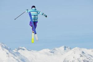 Skifahrer Hochformat foto