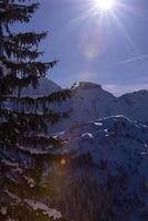 Blick auf den Wintersonnenaufgang foto