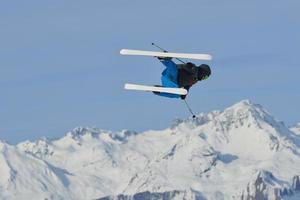 Skifahrer Hochformat foto