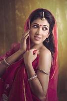 schönes traditionelles indisches Mädchen foto