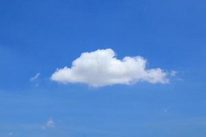 Wolken mit blauem Himmel Hintergrund foto