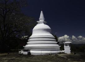 Ankatilaka Vihara, alter buddhistischer Tempel foto