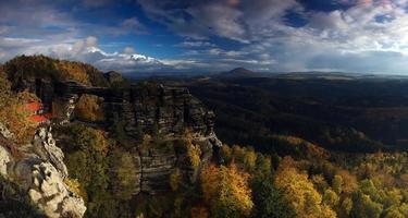 herbstpanorama der tschechischen schweiz foto