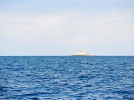 leuchtturm in der kornati-region, adriatisches meer foto