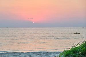 ruhiger sonnenaufgang in pompano beach florida foto
