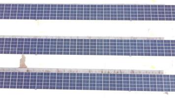 Solarzellenplatten neue alternative elektrische Energie foto