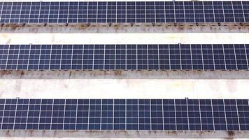Solarzellenplatten neue alternative elektrische Energie foto